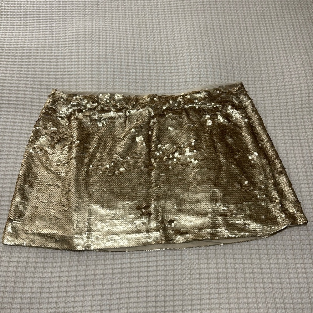 H&M Shimmering Gold Sequin Mini Skirt